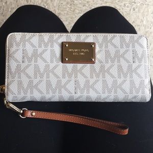 Michael kors wristlet wallet!
